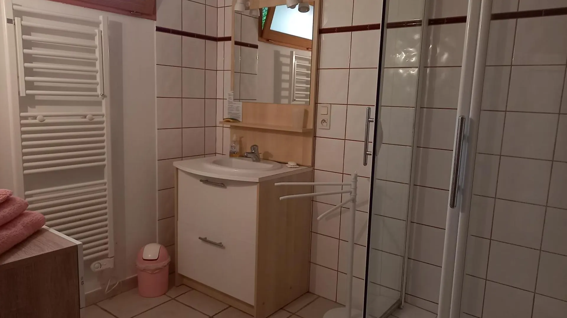 לינה וארוחת בוקר Arras-en-Lavedan Chambres D'Hotes Le Gentil Home